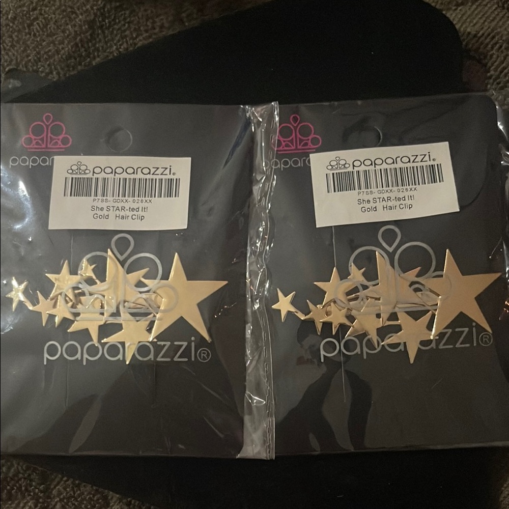 NWT 2 Gold Star Hair Clips(Last Set)